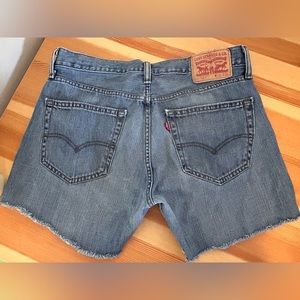 2/30$ 🛍️ LEVI’s Unisex Denim Cut Offs. Boho, festival, Worn-In